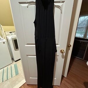 Elegant Black Sleeveless Dress